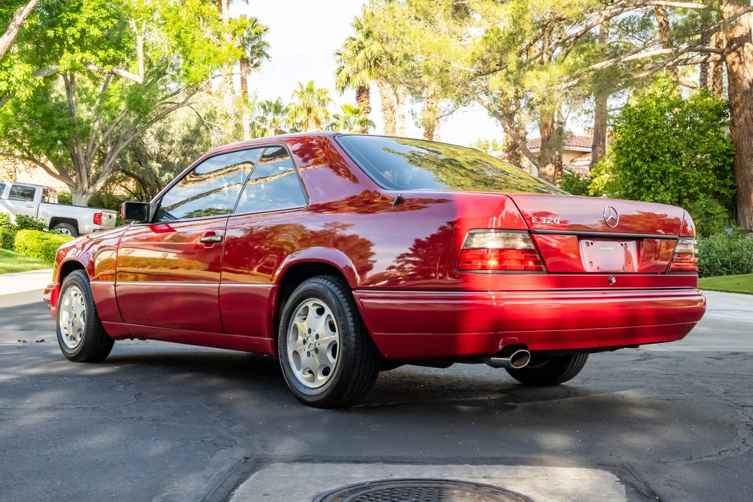 1995 Mercedes-Benz W124 E-Class - Image 6 of 31