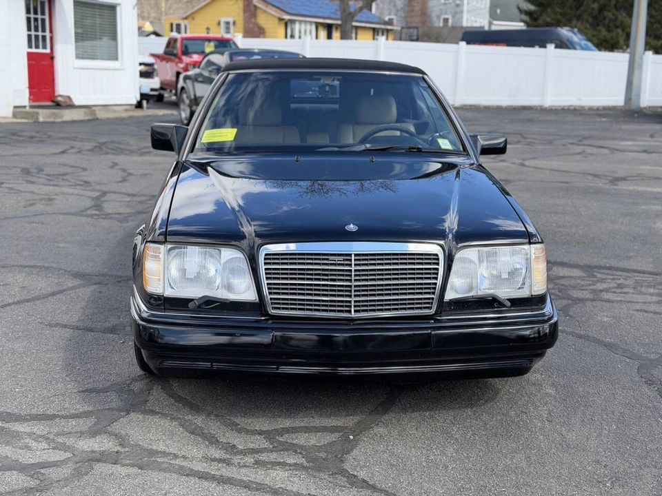 1995 Mercedes-Benz W124 E-Class - Image 2 of 12