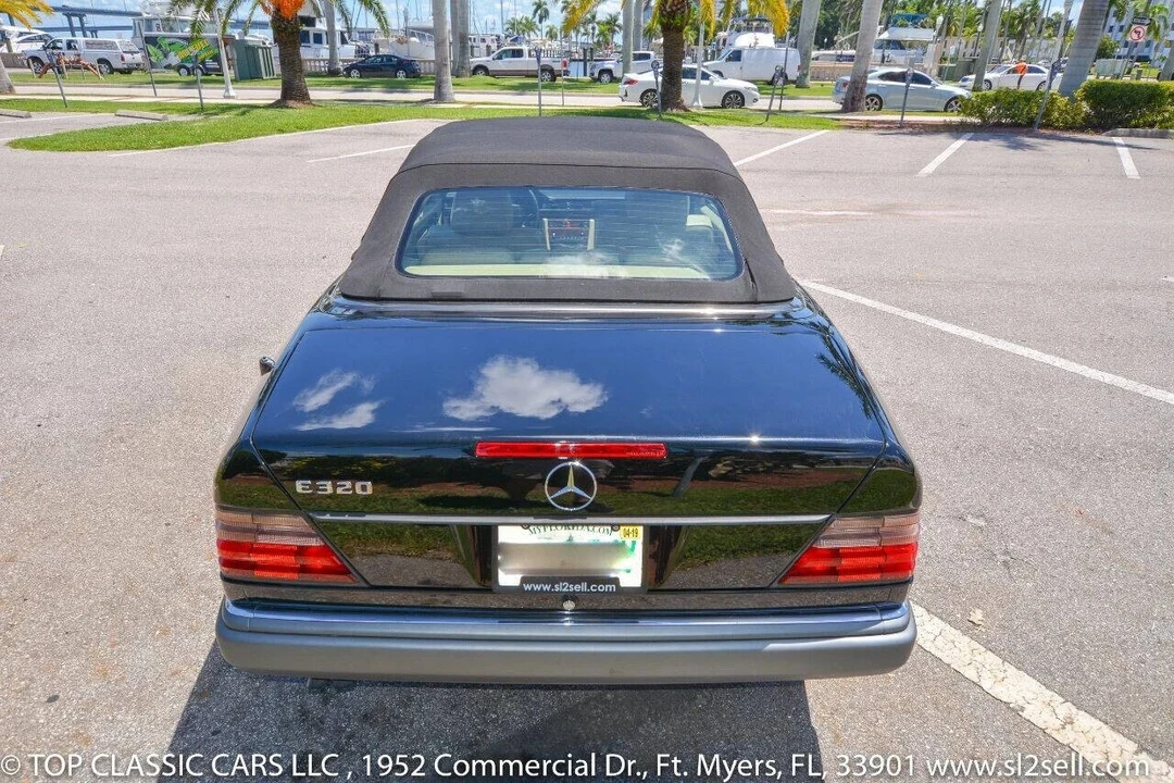 1995 Mercedes-Benz W124 E-Class - Image 12 of 21