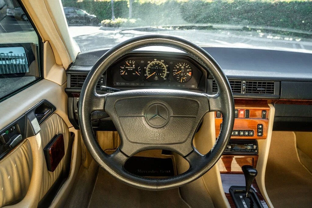1995 Mercedes-Benz W124 E-Class - Image 21 of 21