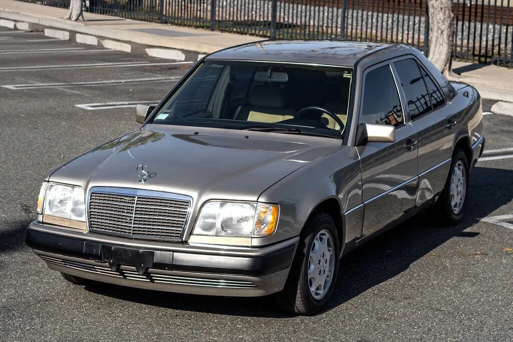1995 Mercedes-Benz W124 E-Class - Image 16 of 21