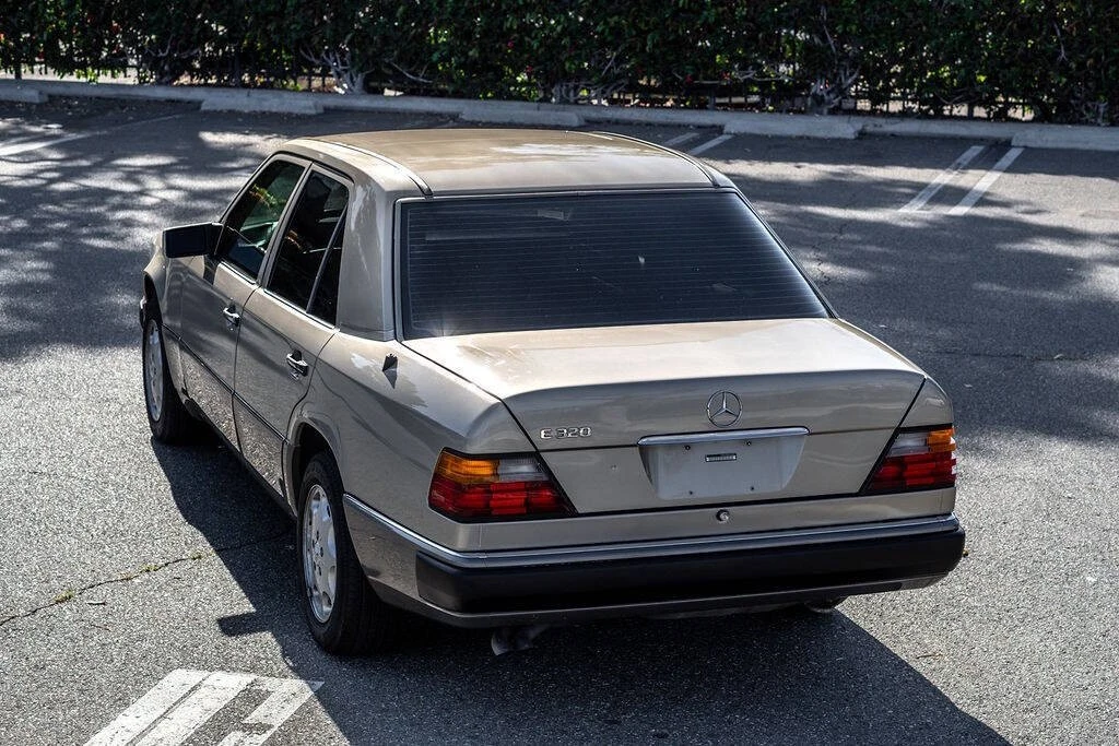 1995 Mercedes-Benz W124 E-Class - Image 19 of 21
