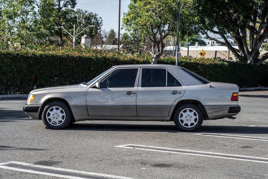 1995 Mercedes-Benz W124 E-Class - Image 8 of 21
