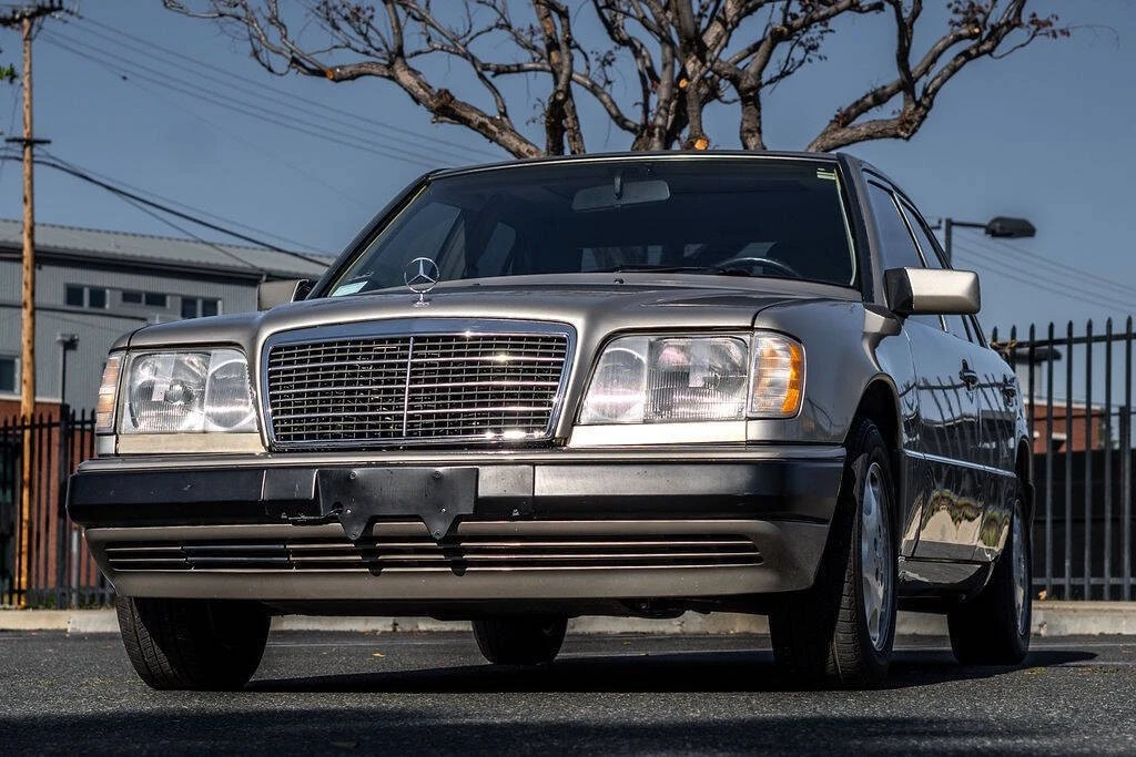 1995 Mercedes-Benz W124 E-Class - Image 12 of 21