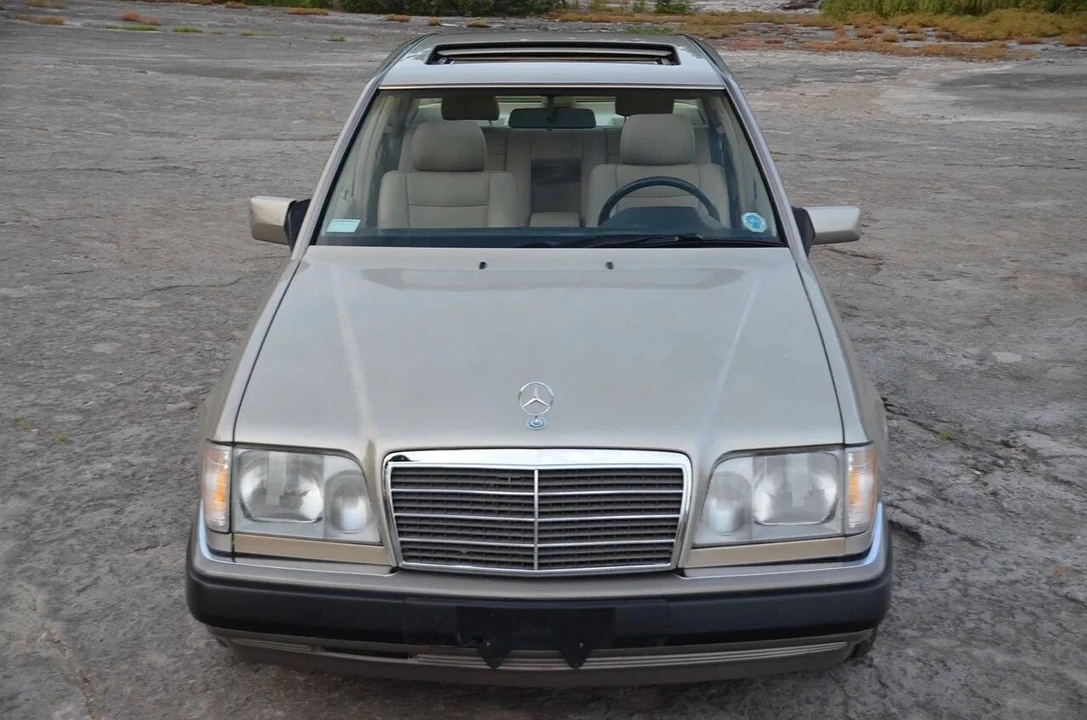 1995 Mercedes-Benz W210 E-Class - Image 6 of 6