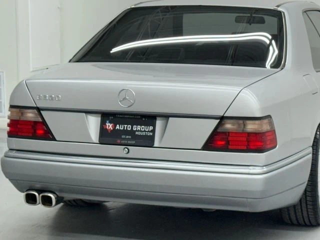 1995 Mercedes-Benz W124 E-Class - Image 13 of 21