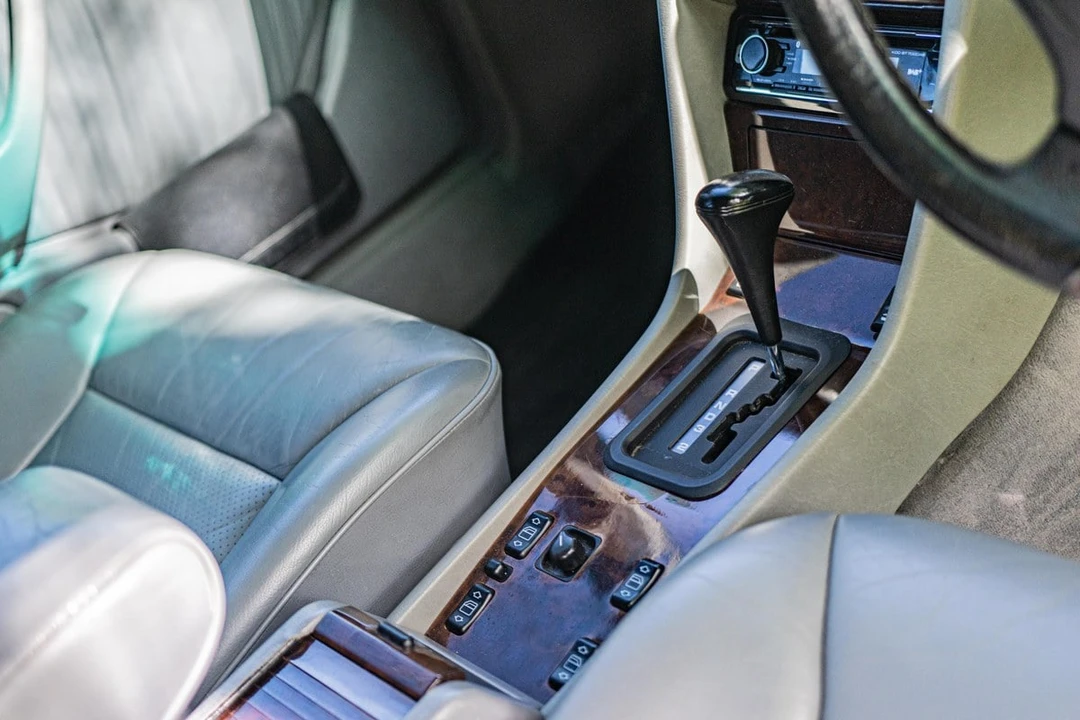 1995 Mercedes-Benz W124 E-Class - Image 14 of 30