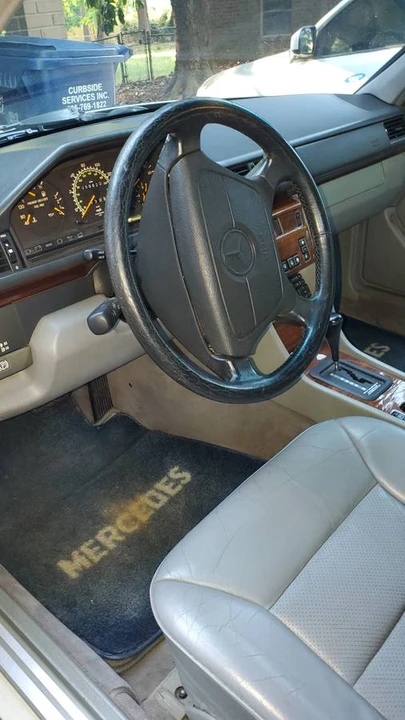 1995 Mercedes-Benz W124 E-Class - Image 6 of 12