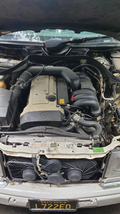 1995 Mercedes-Benz W124 E-Class - Image 11 of 12