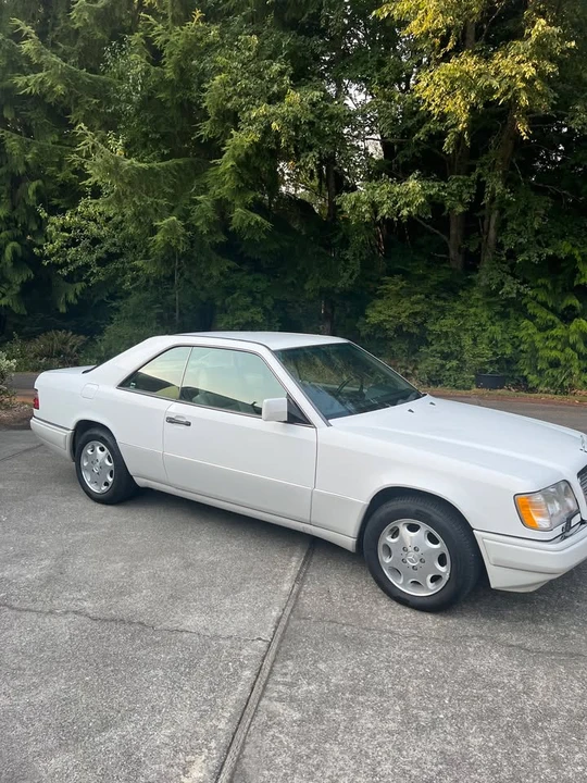1995 Mercedes-Benz W124 E-Class - Image 4 of 11