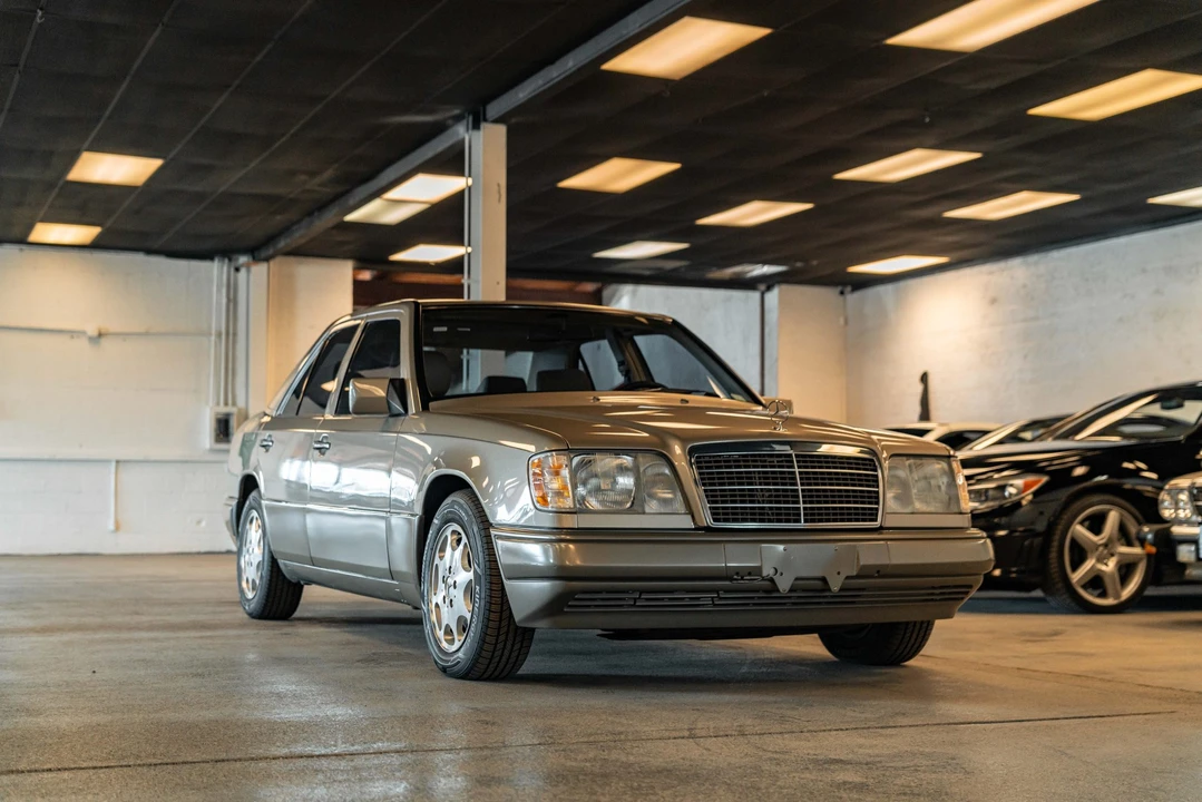 1995 Mercedes-Benz W124 E-Class - Image 3 of 31
