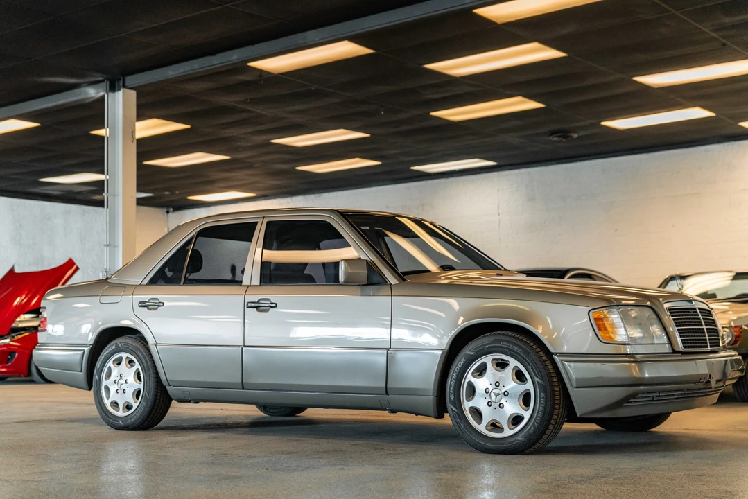 1995 Mercedes-Benz W124 E-Class - Image 8 of 31