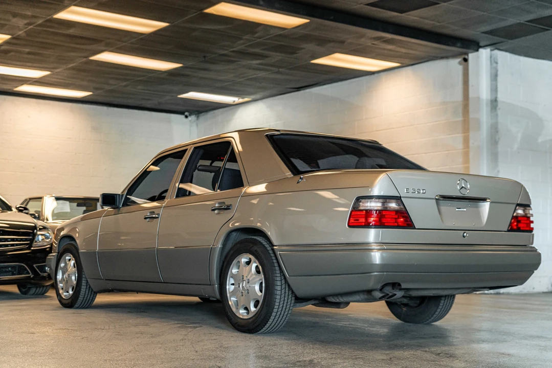 1995 Mercedes-Benz W124 E-Class - Image 31 of 31