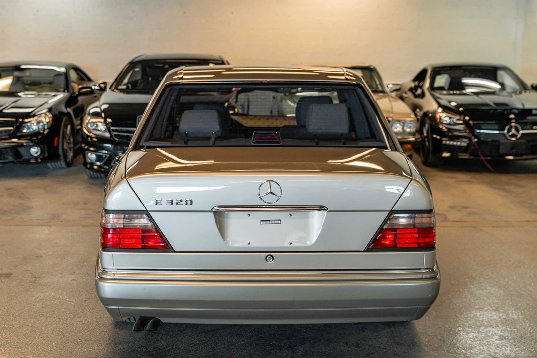 1995 Mercedes-Benz W124 E-Class - Image 24 of 31