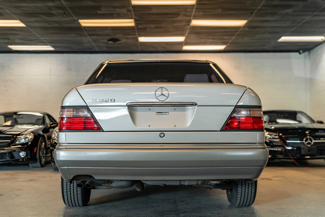 1995 Mercedes-Benz W124 E-Class - Image 23 of 31