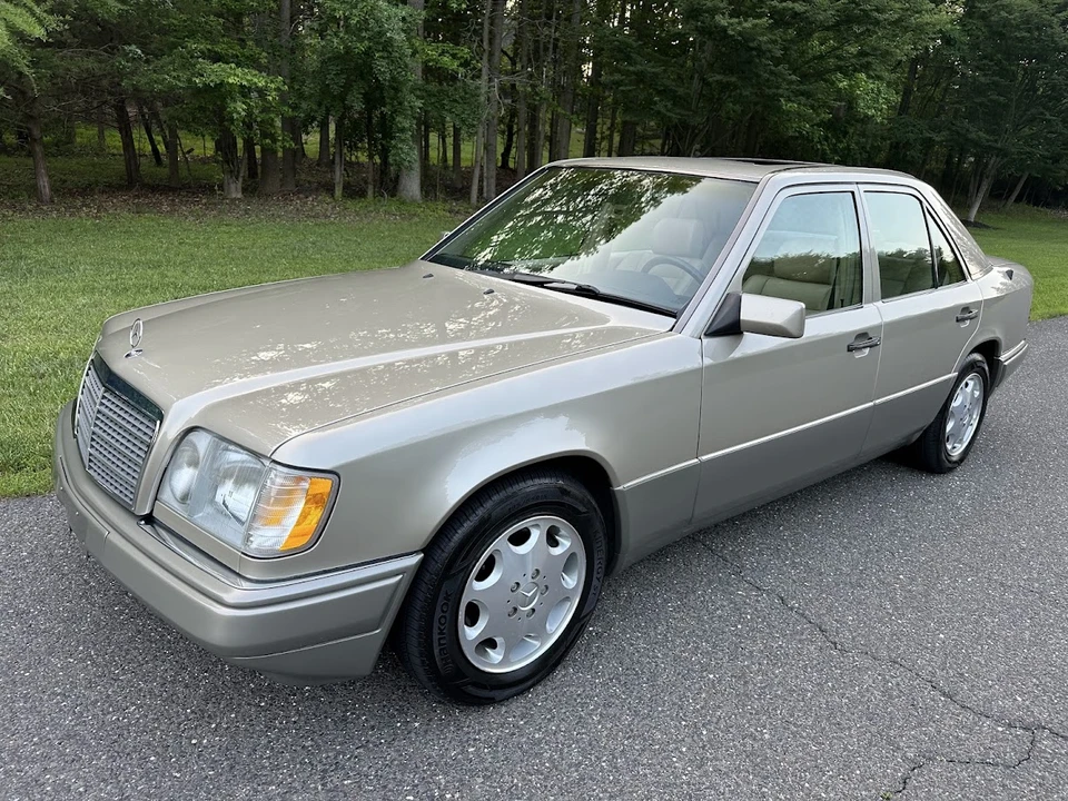 1995 Mercedes-Benz W124 E-Class - Image 18 of 31