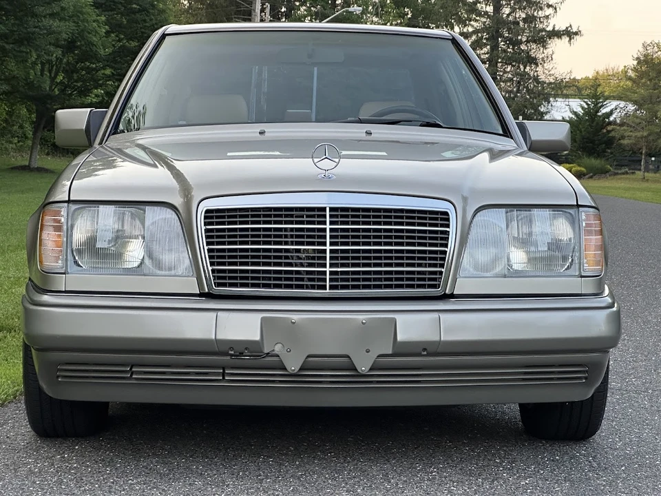 1995 Mercedes-Benz W124 E-Class - Image 26 of 31