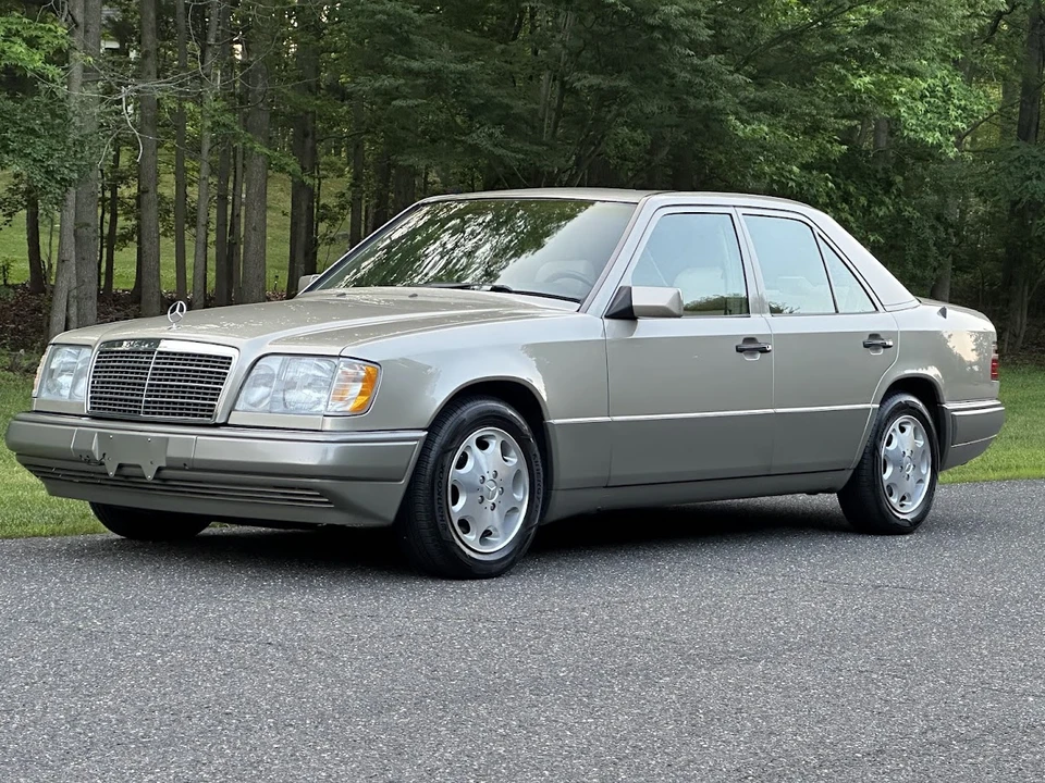 1995 Mercedes-Benz W124 E-Class - Image 3 of 31