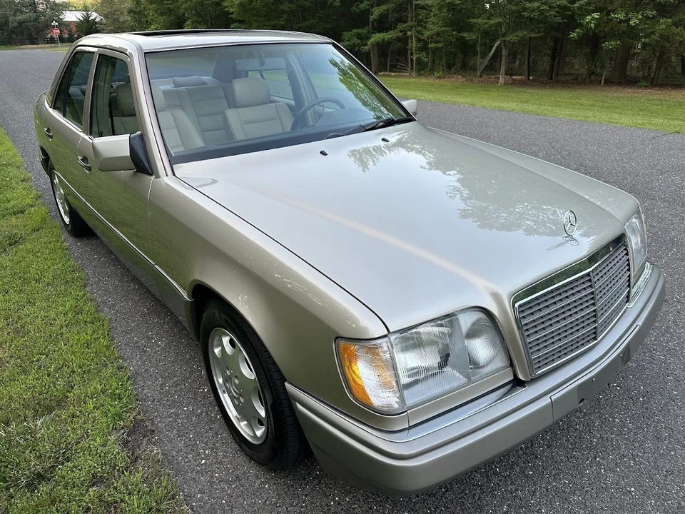 1995 Mercedes-Benz W124 E-Class - Image 21 of 31