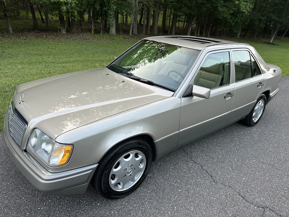 1995 Mercedes-Benz W124 E-Class - Image 17 of 31