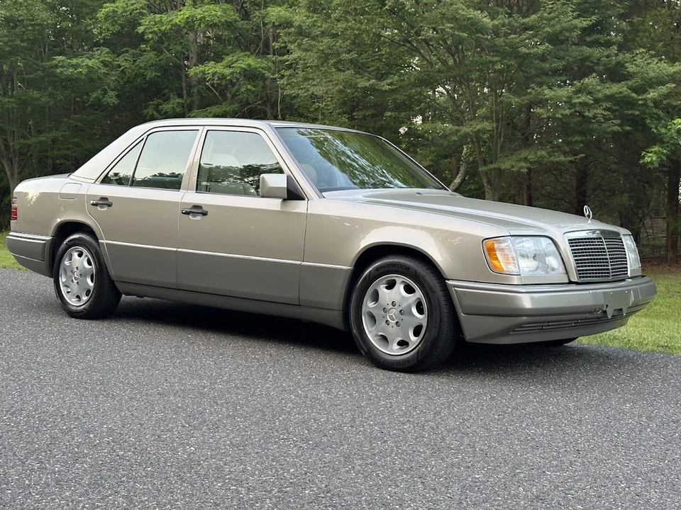 1995 Mercedes-Benz W124 E-Class - Image 8 of 31