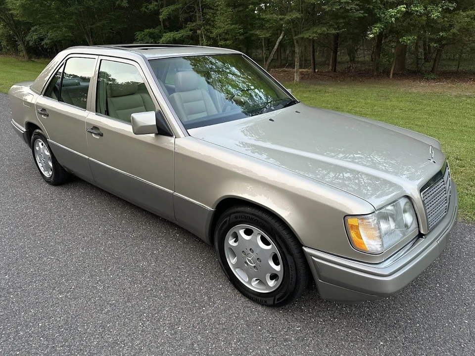 1995 Mercedes-Benz W124 E-Class - Image 25 of 31