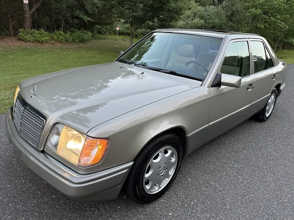 1995 Mercedes-Benz W124 E-Class - Image 20 of 31