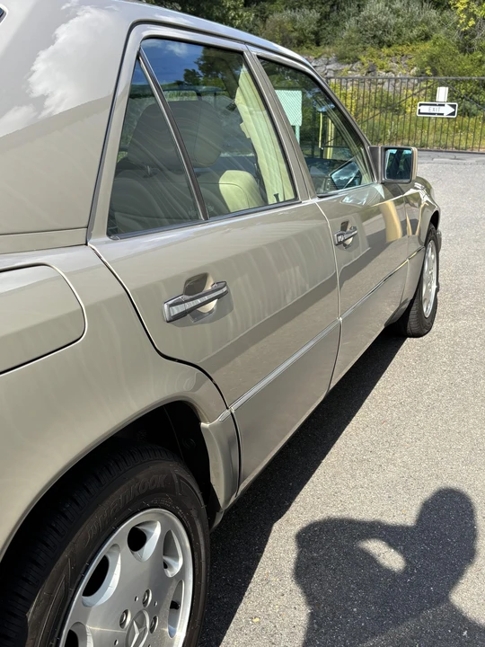 1995 Mercedes-Benz W124 E-Class - Image 21 of 31