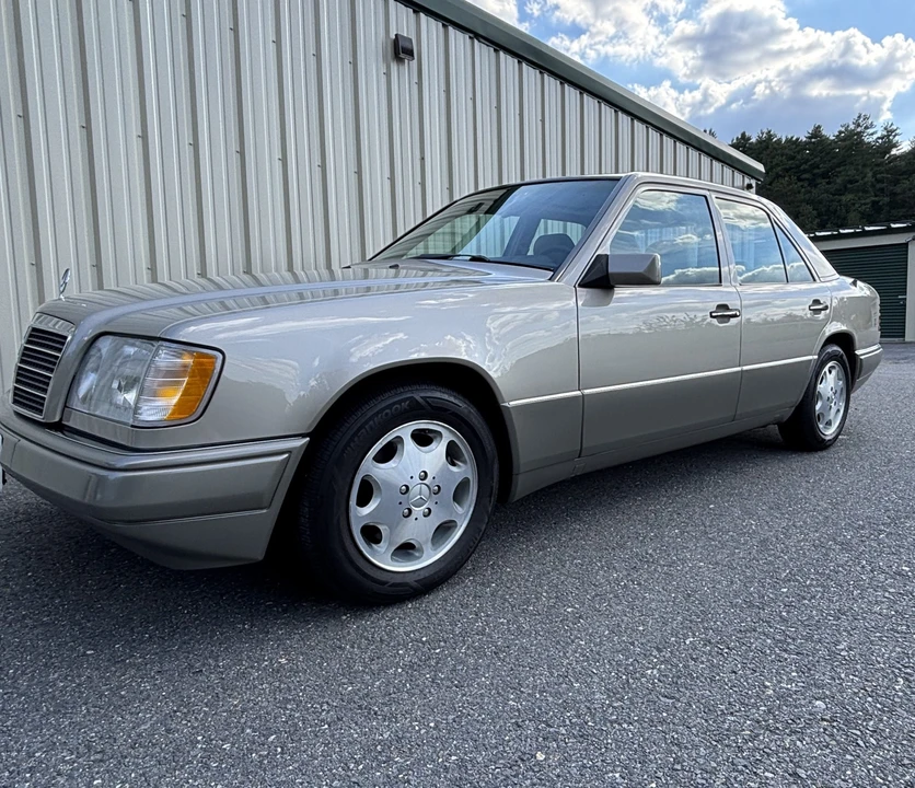 1995 Mercedes-Benz W124 E-Class - Image 3 of 31