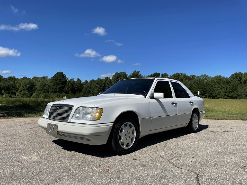 1995 Mercedes-Benz W124 E-Class - Image 8 of 31