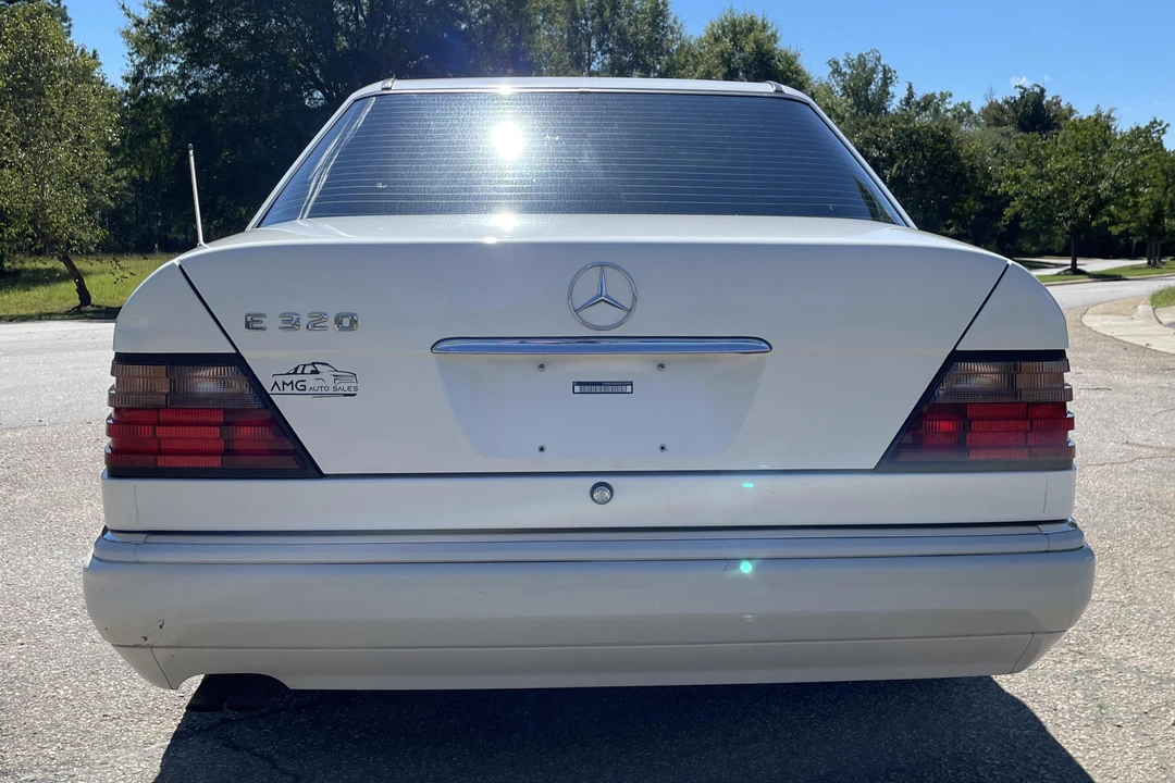 1995 Mercedes-Benz W124 E-Class - Image 5 of 31