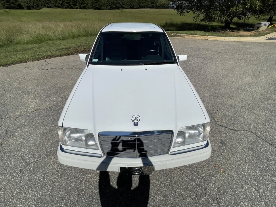 1995 Mercedes-Benz W124 E-Class - Image 6 of 31