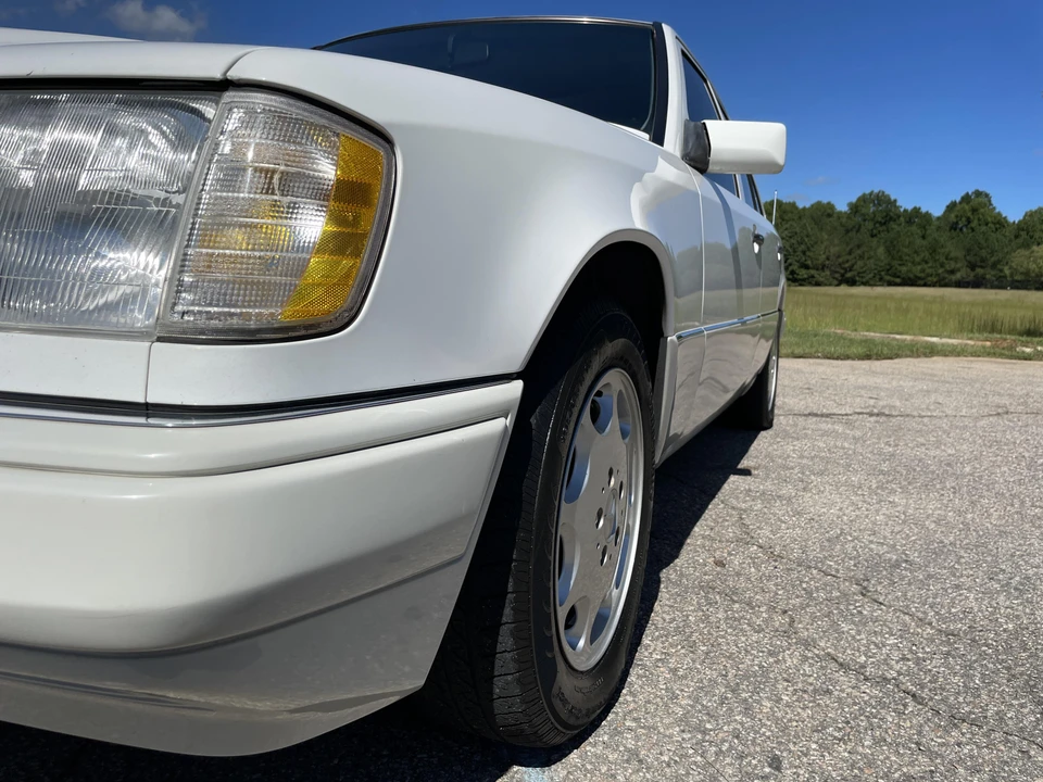 1995 Mercedes-Benz W124 E-Class - Image 22 of 31