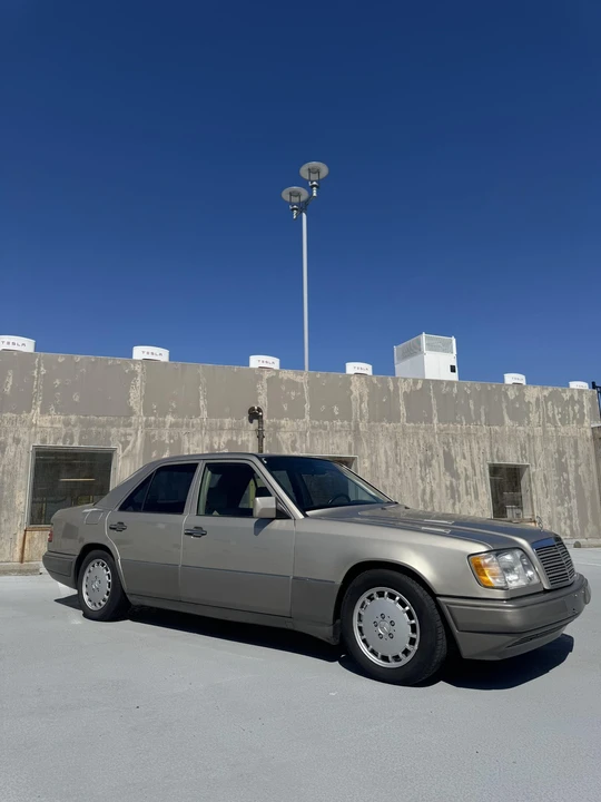 1995 Mercedes-Benz W124 E-Class - Image 17 of 31