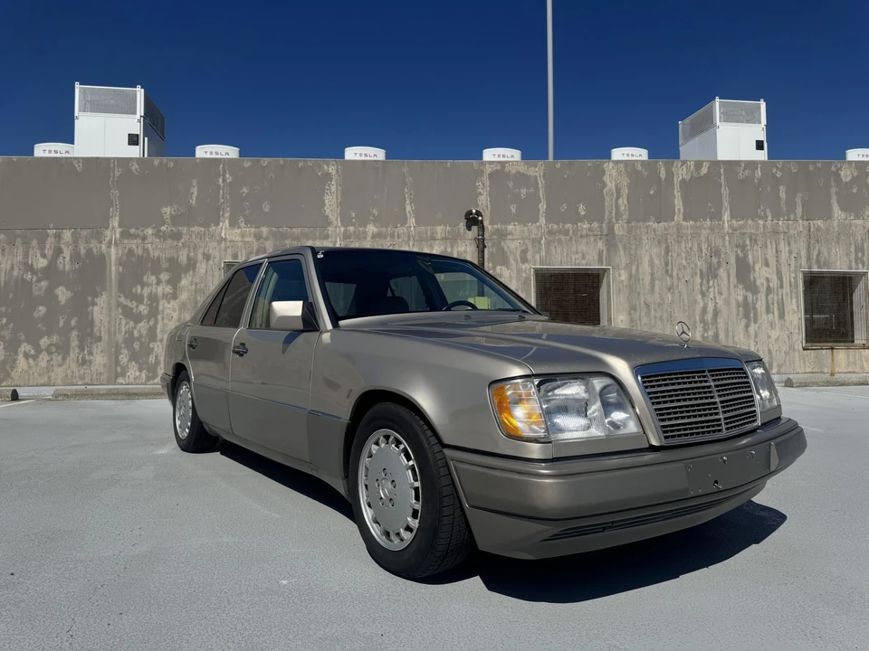 1995 Mercedes-Benz W124 E-Class - Image 16 of 31