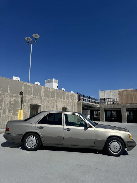 1995 Mercedes-Benz W124 E-Class - Image 19 of 31