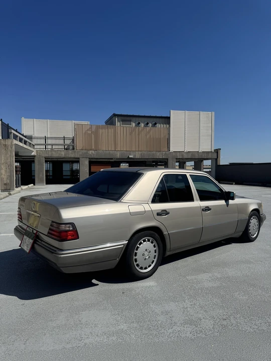 1995 Mercedes-Benz W124 E-Class - Image 22 of 31