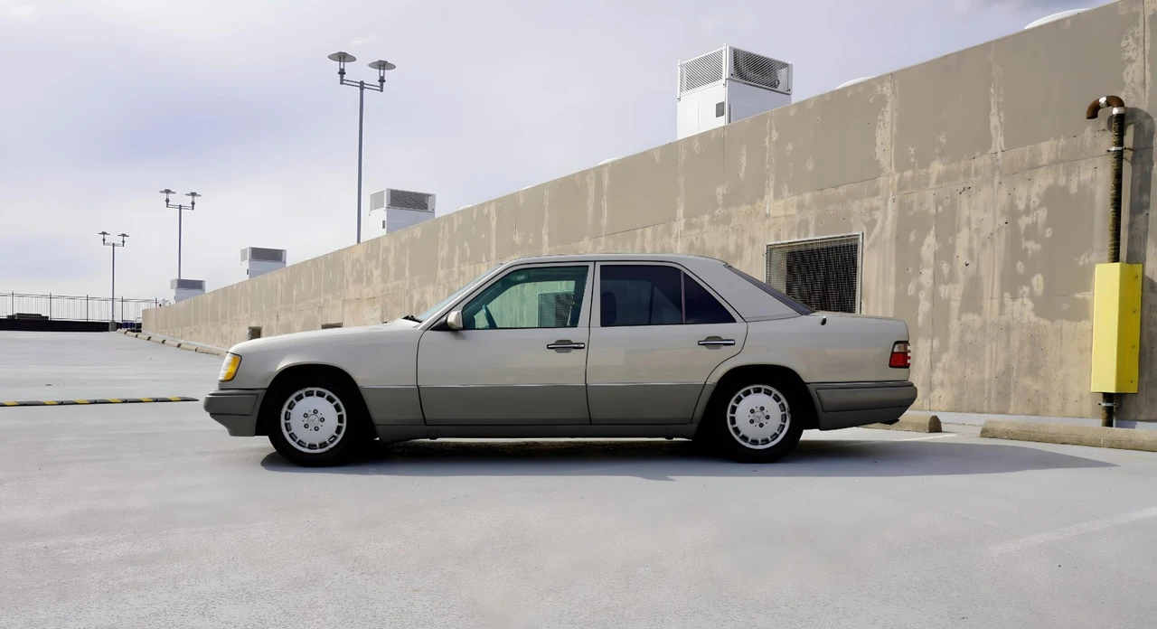 1995 Mercedes-Benz W124 E-Class - Image 30 of 31