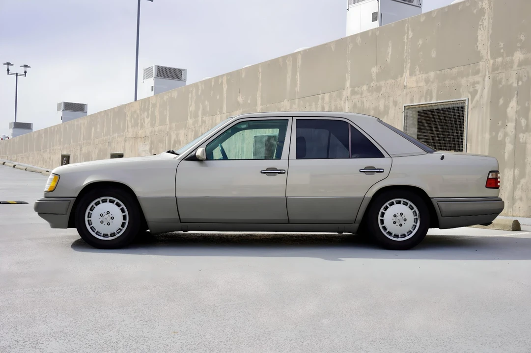 1995 Mercedes-Benz W124 E-Class - Image 31 of 31