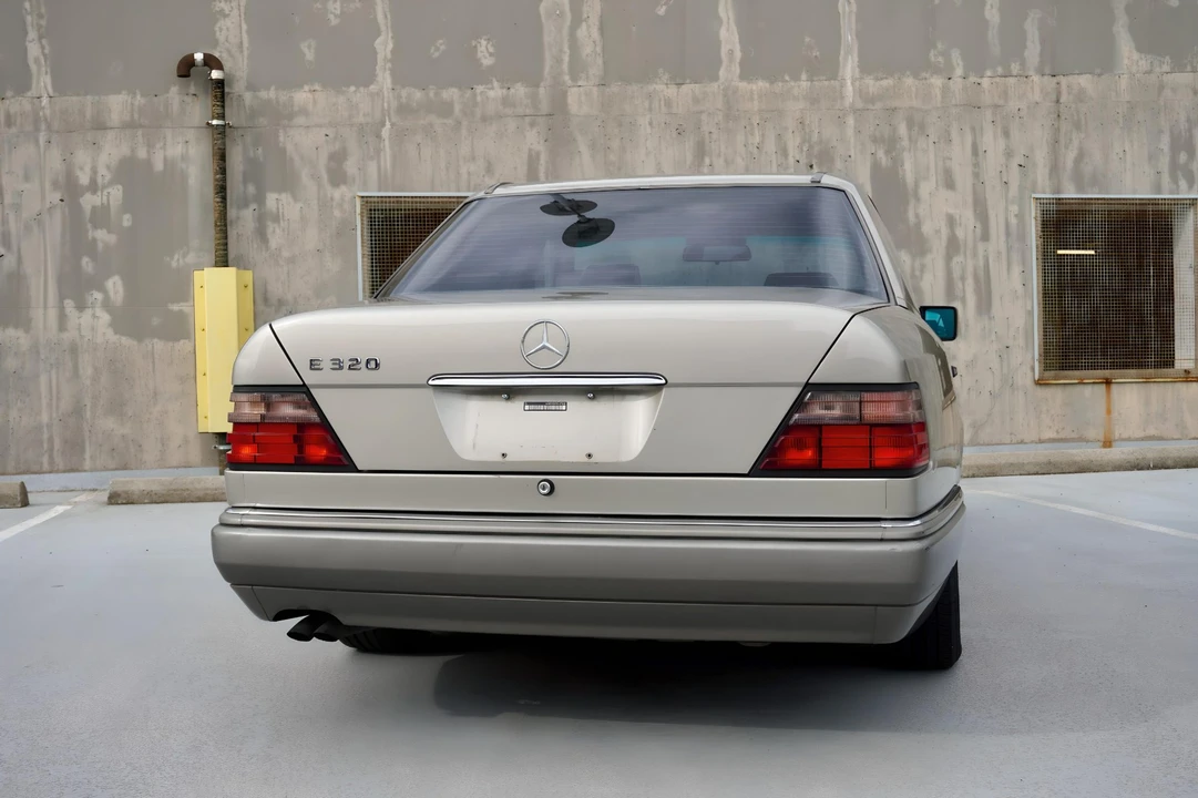 1995 Mercedes-Benz W124 E-Class - Image 24 of 31