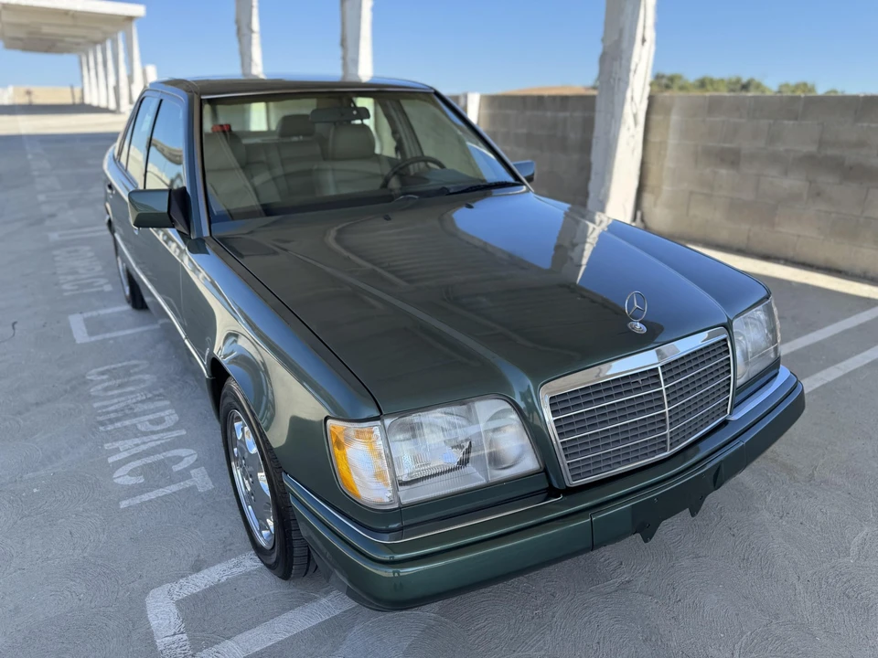 1995 Mercedes-Benz W124 E-Class - Image 17 of 31