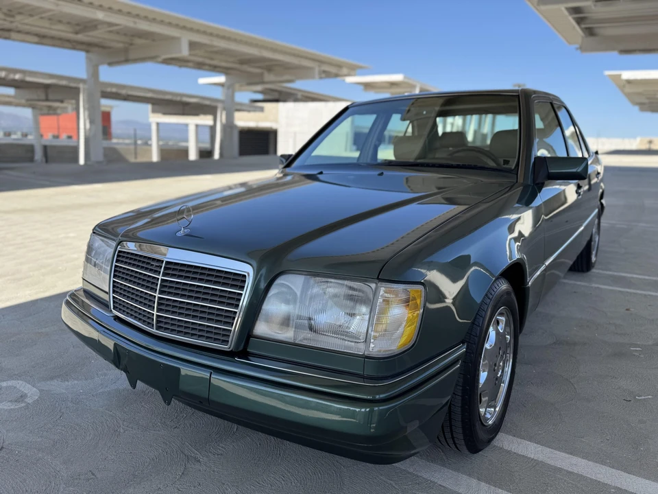 1995 Mercedes-Benz W124 E-Class - Image 10 of 31