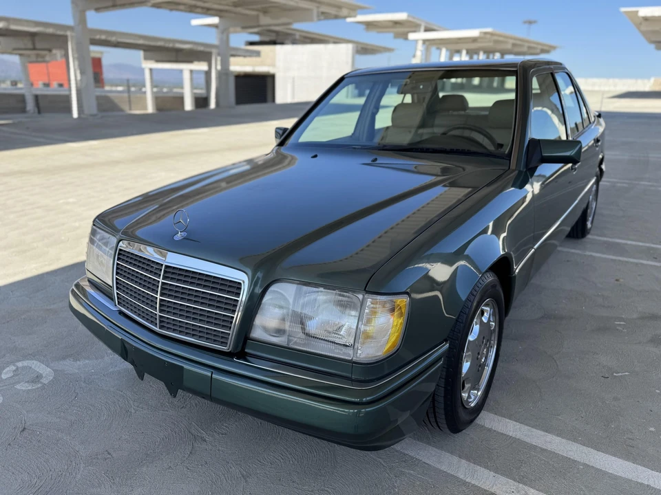1995 Mercedes-Benz W124 E-Class - Image 9 of 31
