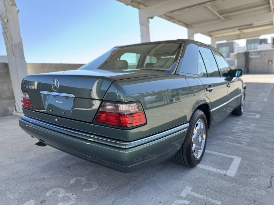 1995 Mercedes-Benz W124 E-Class - Image 24 of 31