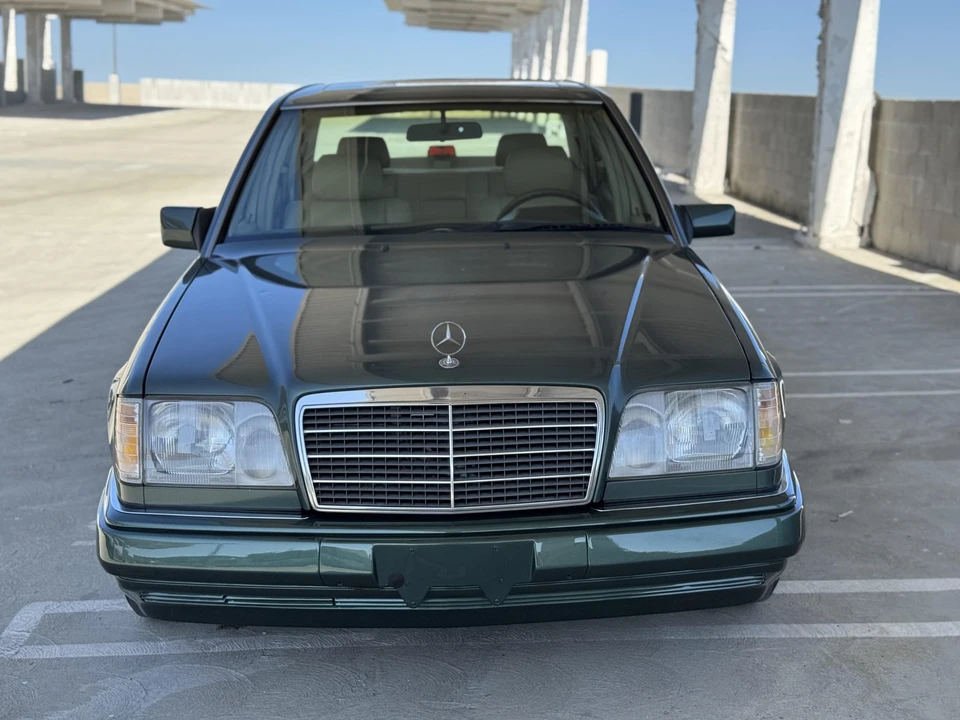 1995 Mercedes-Benz W124 E-Class - Image 12 of 31