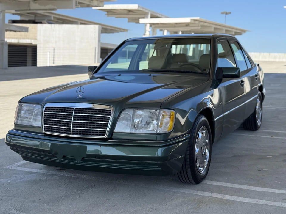 1995 Mercedes-Benz W124 E-Class - Image 11 of 31