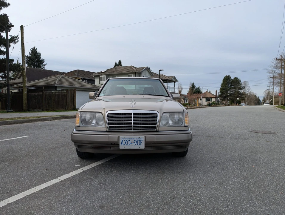 1995 Mercedes-Benz W124 E-Class - Image 2 of 31