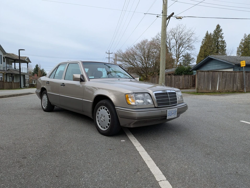 1995 Mercedes-Benz W124 E-Class - Image 13 of 31
