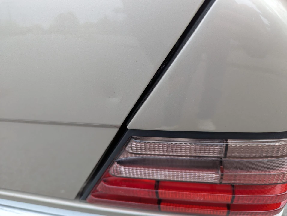 1995 Mercedes-Benz W124 E-Class - Image 29 of 31