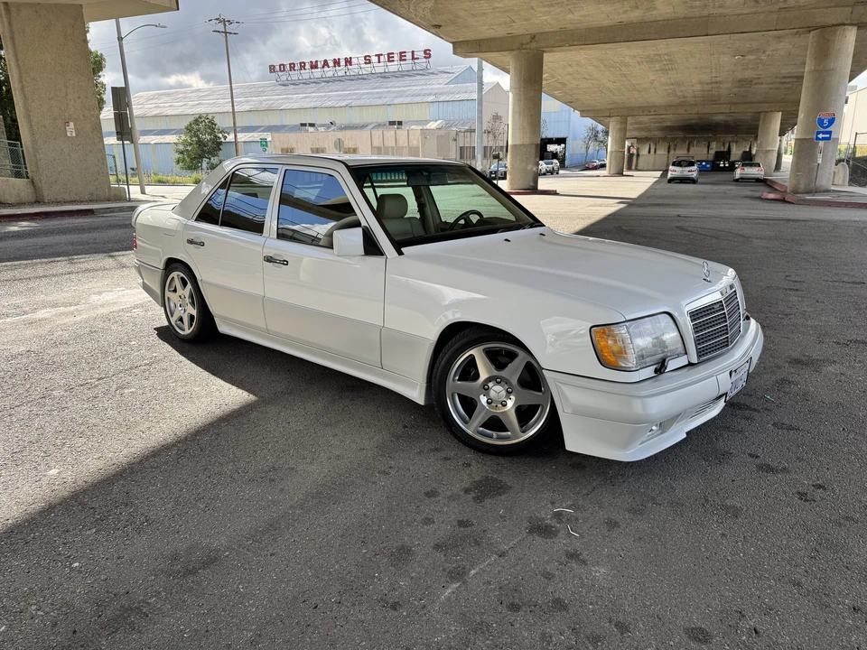 1995 Mercedes-Benz W124 E-Class - Image 4 of 31
